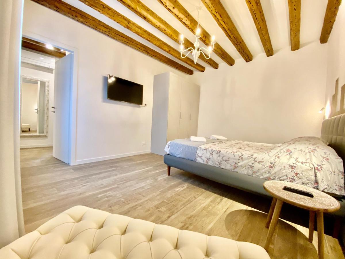 Suite House New Apartments Wi Fi Venice Island Eksteriør billede